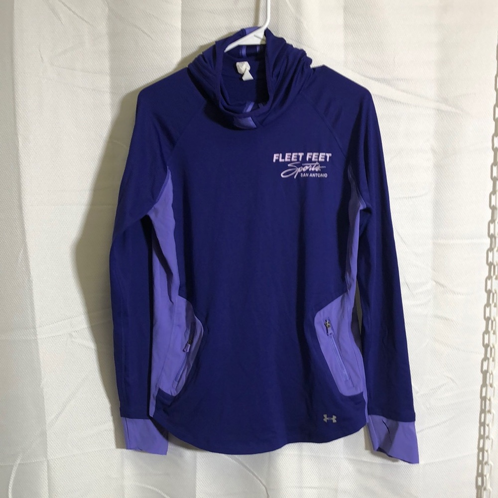 Under Armour Gold Gear hooded Pullover Jacket. Large